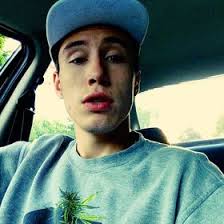 Jordan Levan (jordanlevan420)