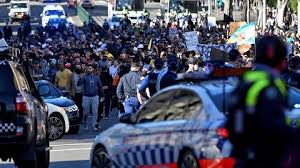 In the australian city of melbourne, victoria, authorities have imposed strict this is reported by the daily mail newspaper. Melbourne Geht Wegen Mysterioser Neuinfektionen In Den Sechsten Lockdown Stern De