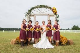 This Backyard Farm Wedding S Got A Ton Of Real Sunflowers Country Bridesmaid Dresses Short Burgundy Bridesmaid Dresses Bridesmaid