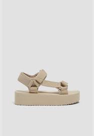 Pull and bear jeans women s size chart lewisburg district umc. Buy Pull Bear Beige Track Sole Platform Sandals For Women In Mena Worldwide 11703740002 30