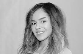 Carmel Travis's Instagram, Twitter & Facebook