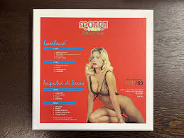 Deluxe Box | Moana Pozzi | Cinedelic