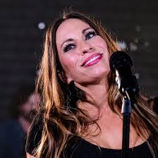 Jennifer Majors's Instagram, Twitter & Facebook