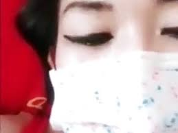 Isi video viral ini menampakan seorang perempuan dan seorang lelaki yang sedang mengunjungi sebuah hotel mewah yang tidak diketahu tempat serta nama hotelnya. Tkw Indonesia Vs Bangladesh Xnxx Movies