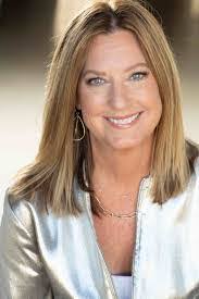 Taryn Schwartz's Instagram, Twitter & Facebook