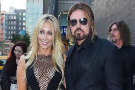 He is married to tish cyrus on 28 december 1993. Billy Ray Cyrus Divorce Case Dismissed