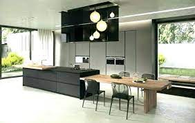 Composée de 8 éléments hauts et bas, cette cuisine moderne vous offrira un beau volume de rangement. Cuisine Beige Et Noir Ideas Wijn Koelkast Keuken