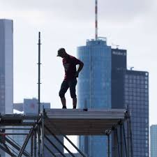 Er soll in dem hochhaus um sich geschossen haben. Messeturm Frankfurt Hessen Ein Hochhaus Ist Der Nachhaltigste Und Wirtschaftlichste Weg Des Bauens Frankfurt