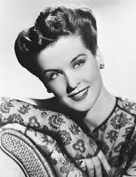 Mary Howard's Instagram, Twitter & Facebook