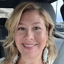 Becky Kienzle's Instagram, Twitter & Facebook