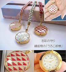 Amazon.co.jp: [セイコー] 懐中時計 日本製 七宝（金赤）吉彩シリーズ【きもの山喜】 : ファッション