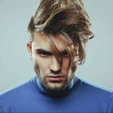 Le tendenze, corti o lunghi, con barba o senza. Tagli Di Capelli Maschili Piu Popolari Corti E Lunghi Archzine It