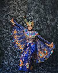 Maybe you would like to learn more about one of these? Ringkasan Tari Merak Terlengkap Video