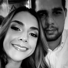 Um carrossel com as fotos de ontem a noite 🩷. Amamos conhecer o  @cantinafellini 🥰. Culinária italiana perfeita! E, uma graça de lugar!