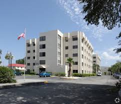 On average rent for a 3 bedroom apartment in this city costs you $2,119, and has a range from $1,002 to $3,185. Villa Francisco Apartments Fort Myers Fl Apartments Com