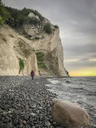 It is located in scandinavia, a region of northern europe. L Ile De Mon Le Secret Le Mieux Garde Du Danemark Blog Kikimag Travel