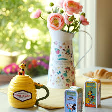 Is there anything more iconic than dressing up as minnie mouse? Minnie Mouse Watering Can Epcot International Flower And Garden Festival 2020 Available Online Dis Merchandise News
