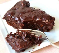 Calda De Chocolate Para Nega Maluca Bolo De Chocolate Com Cobertura Molhadinho E Fofinho Bolo De Chocolate Molhadinho Receita De Bolo De Chocolate Receitas