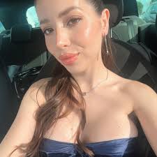 Hi everyone ! 😊 I'm from Italy and I planned my trip between August and  September. I'll visit: Paris