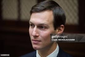 424 Jared Small Photos & High Res Pictures