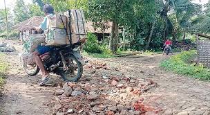 Dari interogasi sementara, dua orang pelaku sebelumnya membeli uang palsu dari seseorang bernama mbah jambrong (dpo) di daerah jampang surade sukabumi. Kapan Jalan Tanjungsari Diperbaiki Radarsukabumi Com