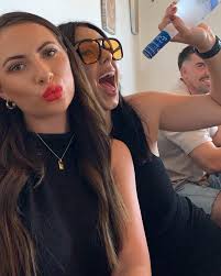 𝐁𝐑𝐈𝐃𝐆𝐄𝐓 𝐌𝐈𝐍𝐎𝐆𝐔𝐄 (@bridgetminogue) • Instagram photos and  videos