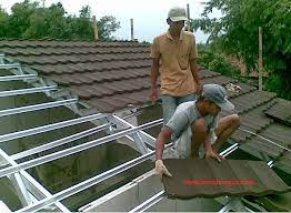 Sehingga bisa menyesuaikannya dengan dana di dompet kita. Cara Pasang Genteng Metal Dengan Benar Ud Aurelia Sanjaya Devisi Solo Area
