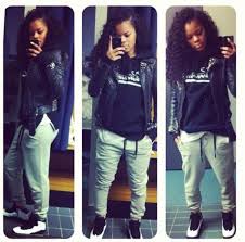 The black bottom is a dance which became popular in the 1920s—the roaring twenties, also known as the jazz age, and the era of the flapper. Blacktomboy Dance Lisa Blackpink Tomboy Dance Viral Lili S The Movie Douyin Cover