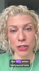 Laura Kroeger's Instagram, Twitter & Facebook