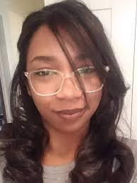 Elyse Russell's Instagram, Twitter & Facebook