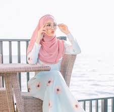 Meskipun biasanya pengurusan jenazah dilakukan oleh pihak yang mahir dan terlatih, namun ambil lah peluang terakhir untuk menguruskan. Biodata Asyalliee A K A Syasya Solero