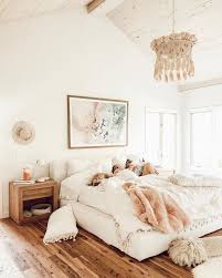 I started gathering images of grey and red decor, looking for pieces that would inspire the design for the room. L O V E S A R A H On Instagram Take Me Back To This Weekend Scene Aren T Slow Weekends The Best Also T Home Bedroom Bedroom Inspirations Bedroom Design