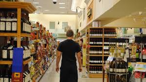 Sprawdziliśmy gdzie będzie można zrobić zakupy w okresie noworocznym. Esu55hpu3ikemm