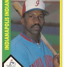 Eric Bullock chose baseball then made bigs over 7 seasons