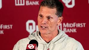 Oklahoma football picked to beat Vegas projections by national writer