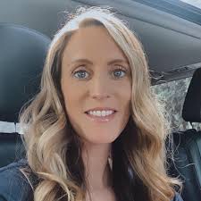 Tara Jo Hayes, Real Estate Broker