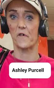 💥💥💥Carla Batten is running a drug/stolen goods house at 43 Froude  Ave💥💥💥 It is very busy day and night! Sad that the residents of this  area got rid of the 2 houses