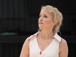 She is a female celebrity. Eva Herzig Die Offizielle Webseite Eva Herzig