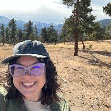 Ashley Wisecup's Instagram, Twitter & Facebook