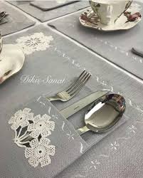 Pin By Faezehghadakchi On رانر In 2020 Crochet Mat Fashion Sewing Pattern Diy Tablecloth