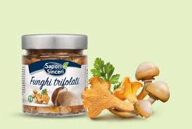 Sia che vogliate utilizzarli per fare una squisita pasta ai funghi sia che vogliate accompagnarli ad un secondo piatto di carne, sono una pietanza prelibata che con una semplice cottura in padella daranno quel tocco in più alla portata. Funghi Trifolati Sapori Sinceri