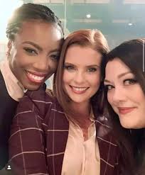 I heard people don't watch Sweet Magnolias anymore.. do I still have fans ❤️