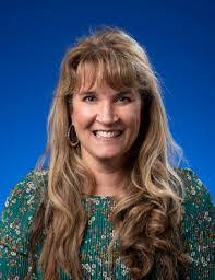 Elise Vance's Instagram, Twitter & Facebook