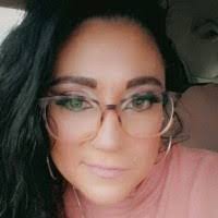 Kristina Moss's Instagram, Twitter & Facebook