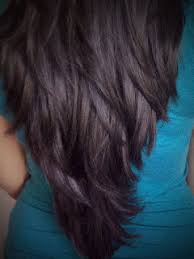 It's often associated with long, wavy beach hair, but looks incredible with a sophisticated bob and choppy bangs. 23 Long Layered Hair Choppy Great Ideas