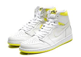Nike sb has been equipping the best worldwide skaters since 2002, with its urban, minimalist and contemporary style. Nike Sb Nyjah Malaysia Black And Blue Dress Retro High Og First Class Flight Grailify