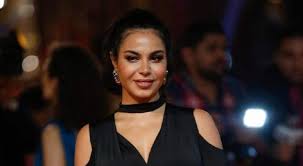 Chakalita يقول 11 شهر منذ. Ù†Ø³Ø±ÙŠÙ† Ø£Ù…ÙŠÙ† ÙØ±Ø¶Øª Ù†ÙØ³ÙŠ ÙÙŠ Ø§Ù„Ø£Ø³Ø·ÙˆØ±Ø© ÙˆÙ„ÙŠØ³ Ø¨Ø³Ø¨Ø¨ Ù…Ø­Ù…Ø¯ Ø³Ø§Ù…ÙŠ Ø¨Ø§Ù„ÙÙŠØ¯ÙŠÙˆ