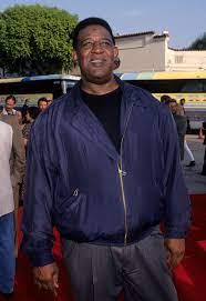 Lloyd morgan (as frank mcrae). Kljeakzorp Xm