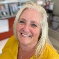 Kimberly Altieri's Instagram, Twitter & Facebook