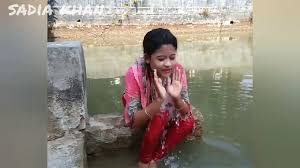bangla deshi girl bathing video, village aunty open bath, mallu aunty hot  gosol xxx
